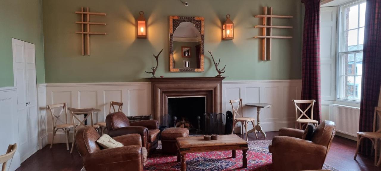 Buccleuch And Queensberry Arms Hotel Thornhill  Εξωτερικό φωτογραφία