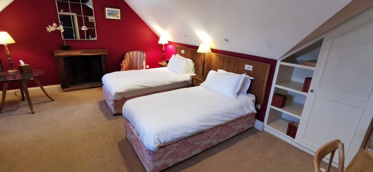 Buccleuch And Queensberry Arms Hotel Thornhill  Εξωτερικό φωτογραφία