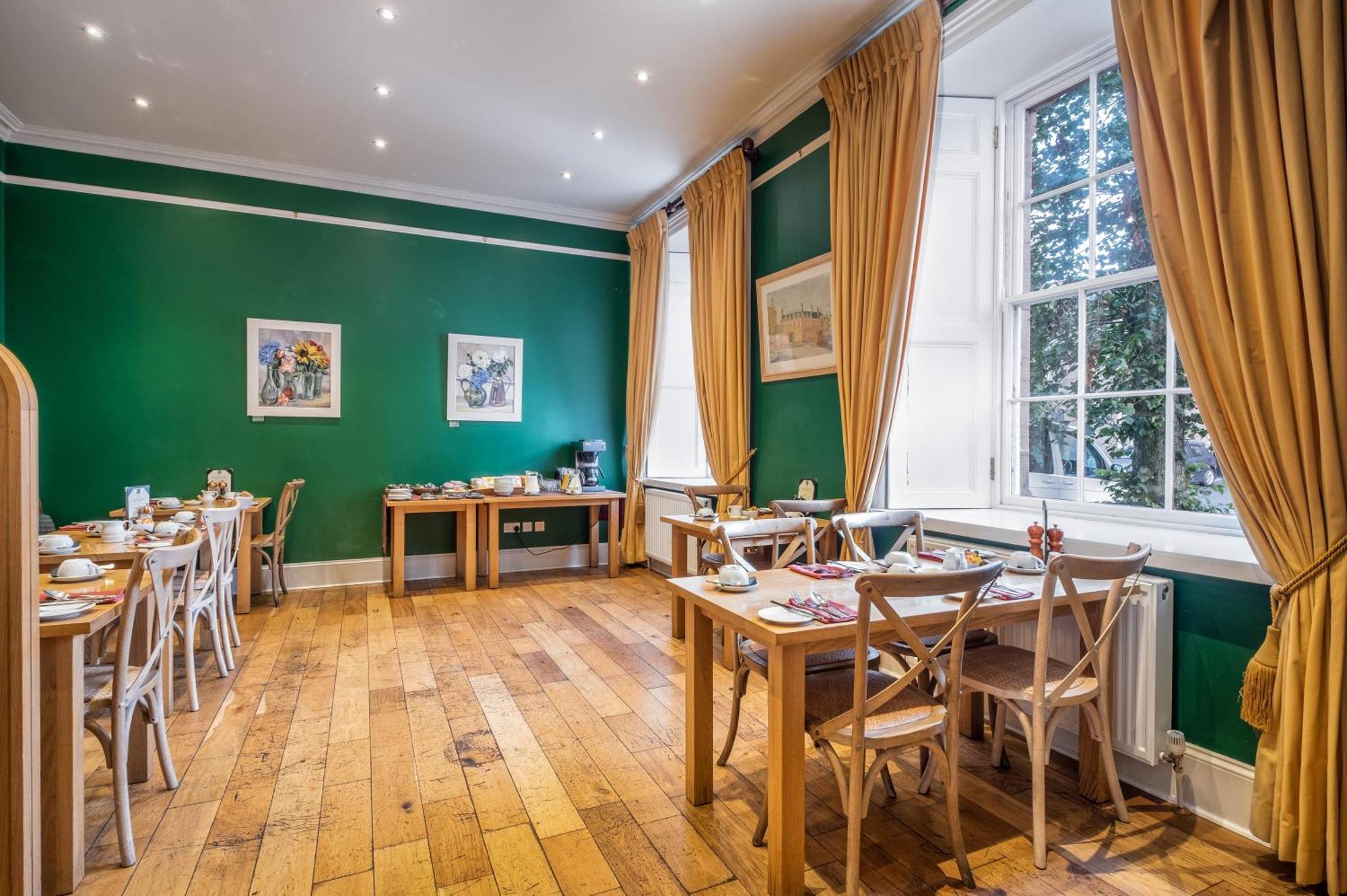 Buccleuch And Queensberry Arms Hotel Thornhill  Εξωτερικό φωτογραφία